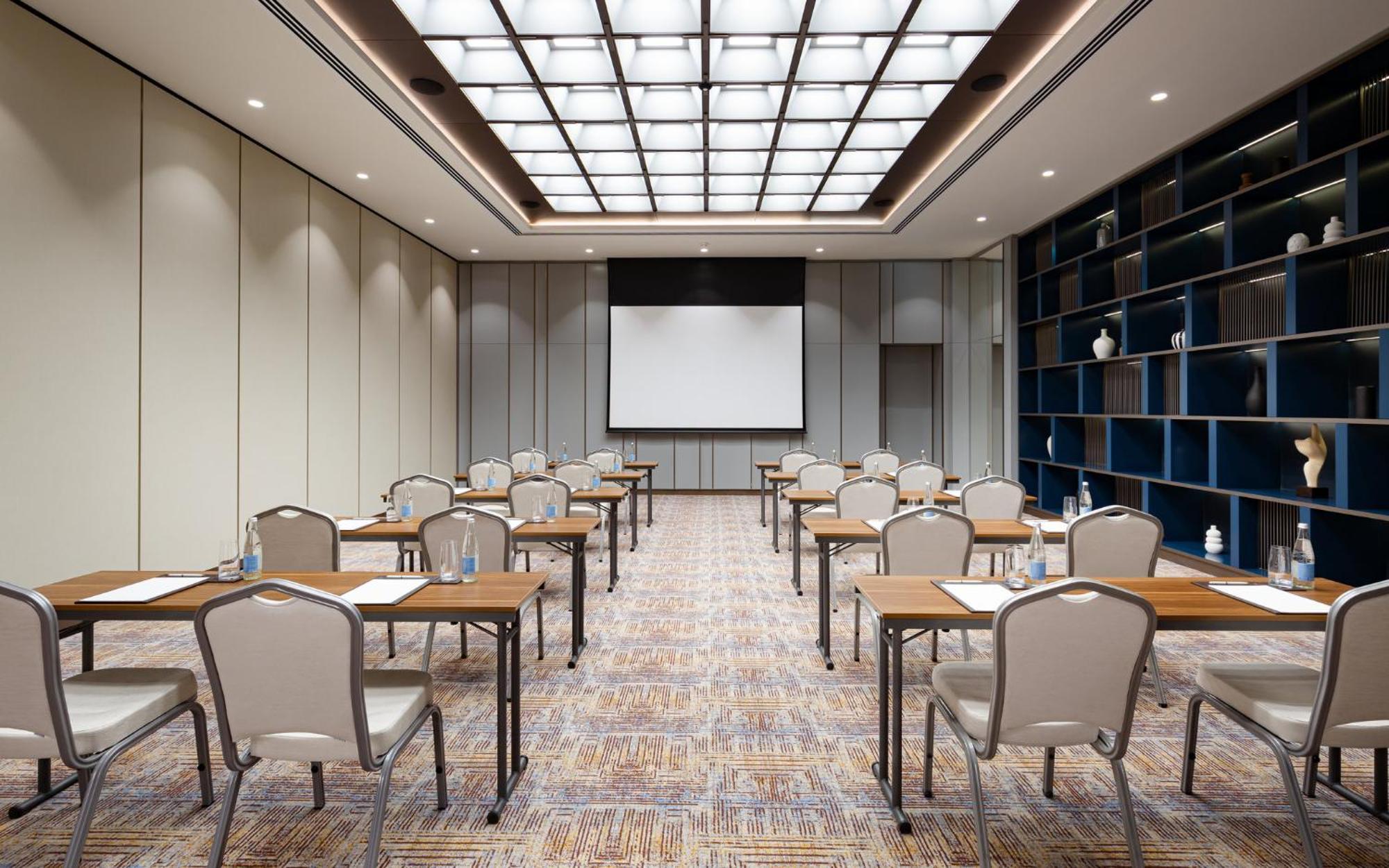 Intercontinental Tashkent By Ihg Hotel Ngoại thất bức ảnh